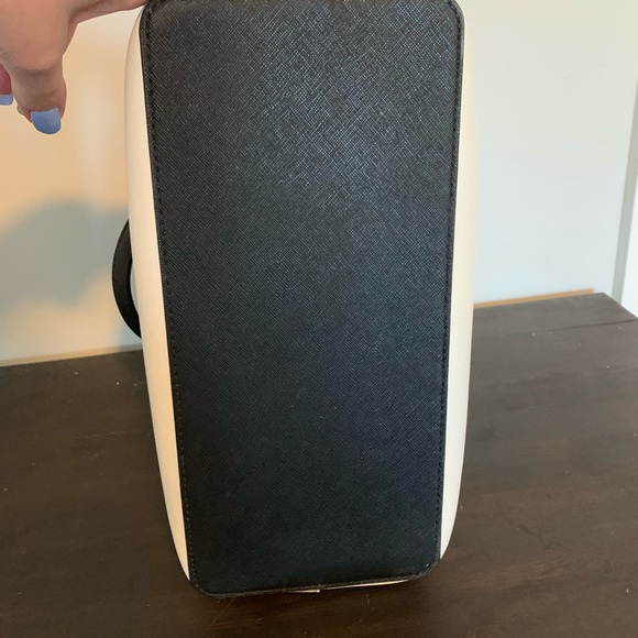 Kate Spade satchel purse - Picture 3 of 9